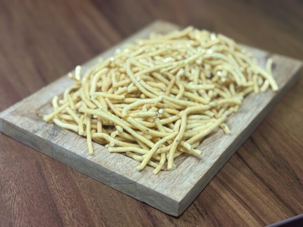 Vamu Pusa (Ajwain-Flavored Thin Sev)